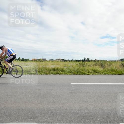 31.08.2025 - Elbe Triathlon Hamburg Michael Burmester http://msf.ph/oto/8694638 31.08.2025 15:29:28 Radfahren  meine-sportfotos.de