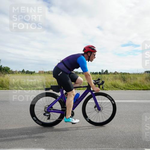31.08.2025 - Elbe Triathlon Hamburg Michael Burmester http://msf.ph/oto/8694640 31.08.2025 15:29:34 Radfahren  meine-sportfotos.de