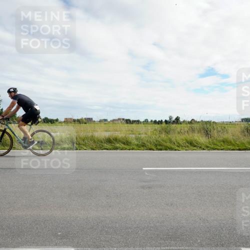 31.08.2025 - Elbe Triathlon Hamburg Michael Burmester http://msf.ph/oto/8694649 31.08.2025 15:30:24 Radfahren  meine-sportfotos.de