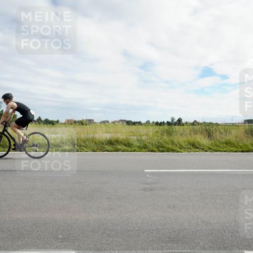 31.08.2025 - Elbe Triathlon Hamburg Michael Burmester http://msf.ph/oto/8694659 31.08.2025 15:31:08 Radfahren  meine-sportfotos.de
