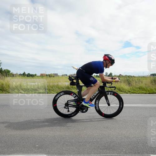 31.08.2025 - Elbe Triathlon Hamburg Michael Burmester http://msf.ph/oto/8694660 31.08.2025 15:31:12 Radfahren  meine-sportfotos.de