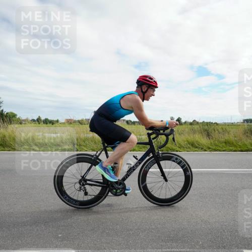 31.08.2025 - Elbe Triathlon Hamburg Michael Burmester http://msf.ph/oto/8694669 31.08.2025 15:31:48 Radfahren  meine-sportfotos.de