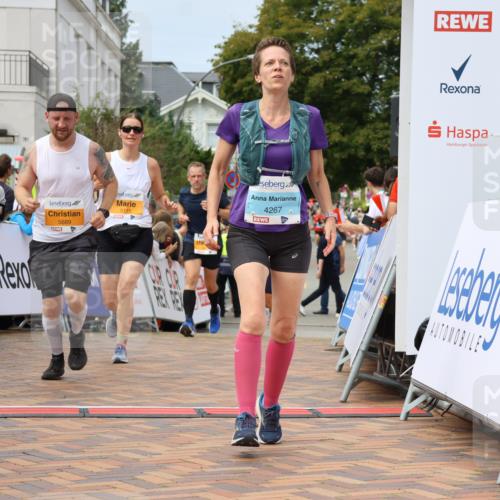 31.08.2025 - 21. Blankeneser Heldenlauf Strokosch-Dieckow http://msf.ph/oto/8694674 31.08.2025 12:35:03 Ziel 5266, 5115, 5315, 5689, 5037, 4267, 4373 meine-sportfotos.de