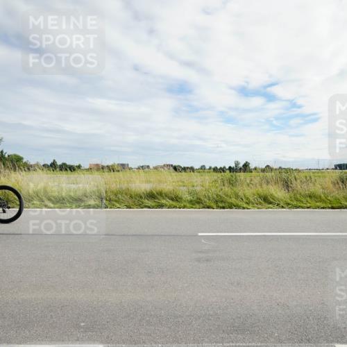 31.08.2025 - Elbe Triathlon Hamburg Michael Burmester http://msf.ph/oto/8694690 31.08.2025 15:33:47 Radfahren  meine-sportfotos.de