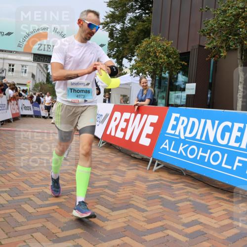 31.08.2025 - 21. Blankeneser Heldenlauf Strokosch-Dieckow http://msf.ph/oto/8694696 31.08.2025 12:35:01 Ziel 5266, 5115, 5515, 5689, 4267, 4373 meine-sportfotos.de