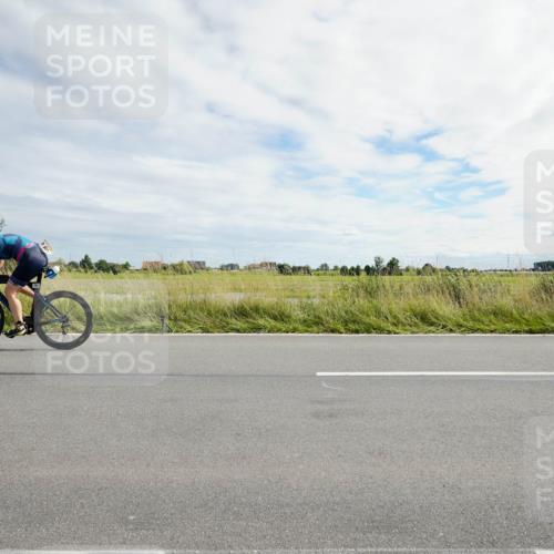 31.08.2025 - Elbe Triathlon Hamburg Michael Burmester http://msf.ph/oto/8694697 31.08.2025 15:34:04 Radfahren  meine-sportfotos.de