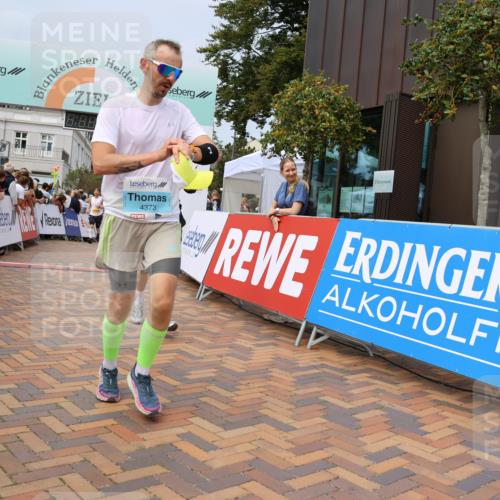 31.08.2025 - 21. Blankeneser Heldenlauf Strokosch-Dieckow http://msf.ph/oto/8694704 31.08.2025 12:35:01 Ziel 5266, 5115, 5515, 5689, 4267, 4373 meine-sportfotos.de
