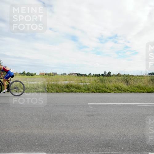31.08.2025 - Elbe Triathlon Hamburg Michael Burmester http://msf.ph/oto/8694713 31.08.2025 15:35:20 Radfahren  meine-sportfotos.de