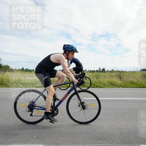 31.08.2025 - Elbe Triathlon Hamburg Michael Burmester http://msf.ph/oto/8694714 31.08.2025 15:35:49 Radfahren  meine-sportfotos.de