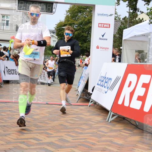 31.08.2025 - 21. Blankeneser Heldenlauf Strokosch-Dieckow http://msf.ph/oto/8694716 31.08.2025 12:35:00 Ziel 5266, 5515, 5689, 4267, 4373 meine-sportfotos.de