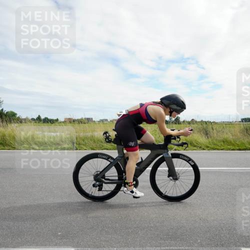 31.08.2025 - Elbe Triathlon Hamburg Michael Burmester http://msf.ph/oto/8694720 31.08.2025 15:36:05 Radfahren  meine-sportfotos.de