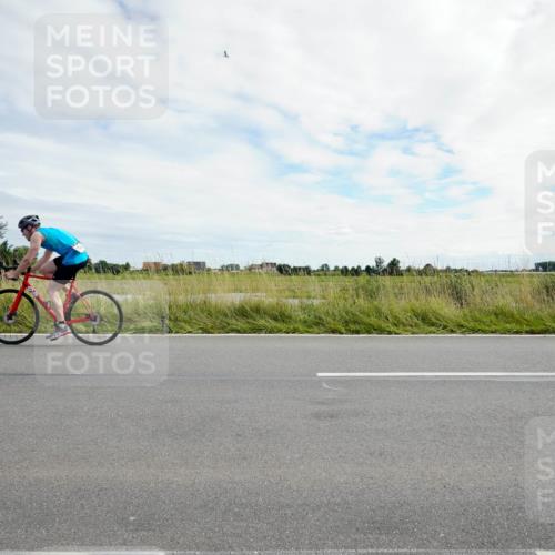 31.08.2025 - Elbe Triathlon Hamburg Michael Burmester http://msf.ph/oto/8694721 31.08.2025 15:36:08 Radfahren  meine-sportfotos.de