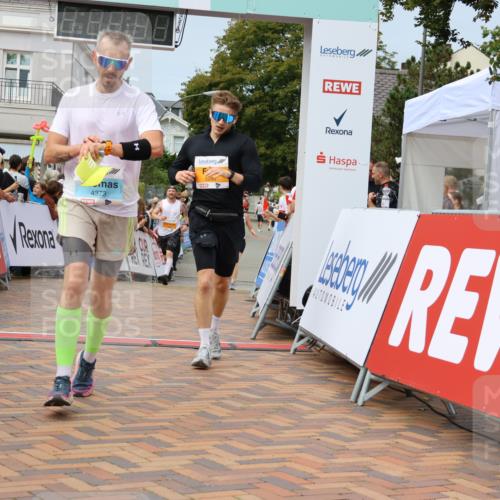 31.08.2025 - 21. Blankeneser Heldenlauf Strokosch-Dieckow http://msf.ph/oto/8694724 31.08.2025 12:35:00 Ziel 5266, 5515, 5689, 4267, 4373 meine-sportfotos.de