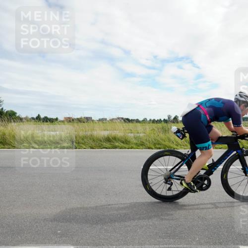 31.08.2025 - Elbe Triathlon Hamburg Michael Burmester http://msf.ph/oto/8694728 31.08.2025 15:36:31 Radfahren  meine-sportfotos.de
