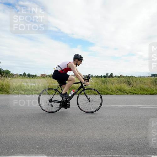31.08.2025 - Elbe Triathlon Hamburg Michael Burmester http://msf.ph/oto/8694770 31.08.2025 15:40:54 Radfahren  meine-sportfotos.de