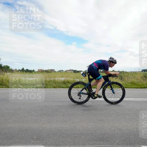 31.08.2025 - Elbe Triathlon Hamburg Michael Burmester http://msf.ph/oto/8694773 31.08.2025 15:40:56 Radfahren  meine-sportfotos.de
