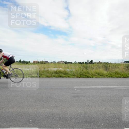 31.08.2025 - Elbe Triathlon Hamburg Michael Burmester http://msf.ph/oto/8694791 31.08.2025 15:43:02 Radfahren  meine-sportfotos.de