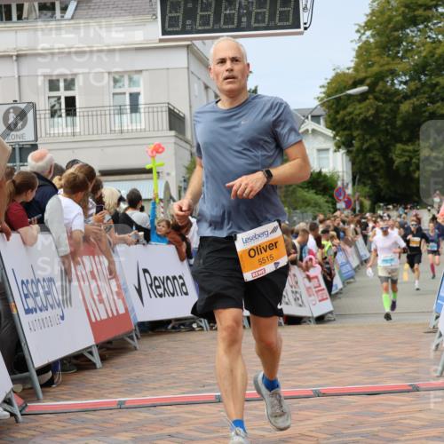 31.08.2025 - 21. Blankeneser Heldenlauf Strokosch-Dieckow http://msf.ph/oto/8694792 31.08.2025 12:34:54 Ziel 5083, 5515, 5169 meine-sportfotos.de