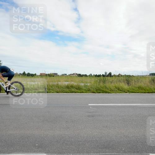 31.08.2025 - Elbe Triathlon Hamburg Michael Burmester http://msf.ph/oto/8694796 31.08.2025 15:43:31 Radfahren  meine-sportfotos.de