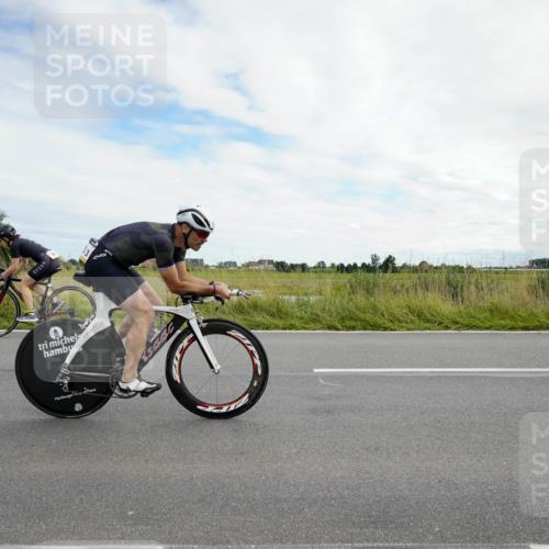 31.08.2025 - Elbe Triathlon Hamburg Michael Burmester http://msf.ph/oto/8694814 31.08.2025 15:45:36 Radfahren  meine-sportfotos.de