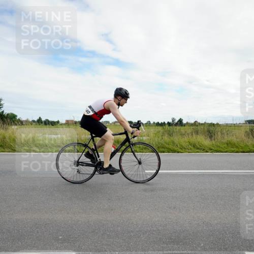 31.08.2025 - Elbe Triathlon Hamburg Michael Burmester http://msf.ph/oto/8694815 31.08.2025 15:45:47 Radfahren  meine-sportfotos.de