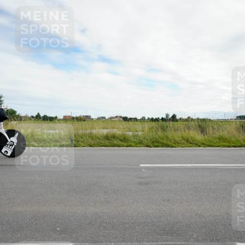 31.08.2025 - Elbe Triathlon Hamburg Michael Burmester http://msf.ph/oto/8694823 31.08.2025 15:47:28 Radfahren  meine-sportfotos.de