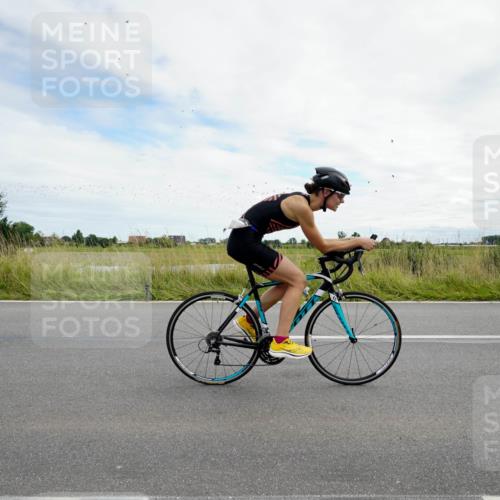 31.08.2025 - Elbe Triathlon Hamburg Michael Burmester http://msf.ph/oto/8694825 31.08.2025 15:47:52 Radfahren  meine-sportfotos.de