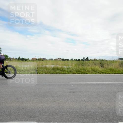 31.08.2025 - Elbe Triathlon Hamburg Michael Burmester http://msf.ph/oto/8694830 31.08.2025 15:49:14 Radfahren  meine-sportfotos.de