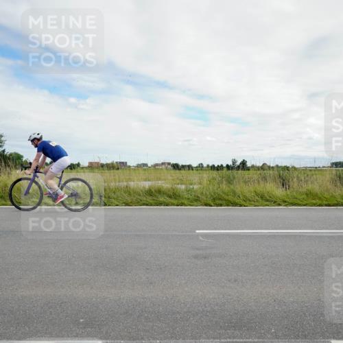 31.08.2025 - Elbe Triathlon Hamburg Michael Burmester http://msf.ph/oto/8694833 31.08.2025 15:49:34 Radfahren  meine-sportfotos.de