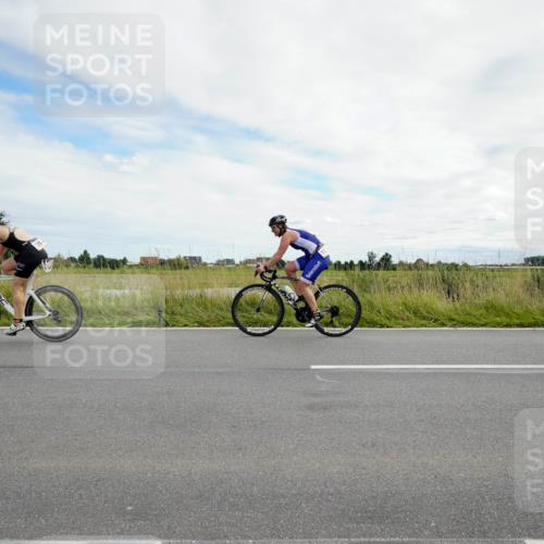 31.08.2025 - Elbe Triathlon Hamburg Michael Burmester http://msf.ph/oto/8694839 31.08.2025 15:49:46 Radfahren  meine-sportfotos.de