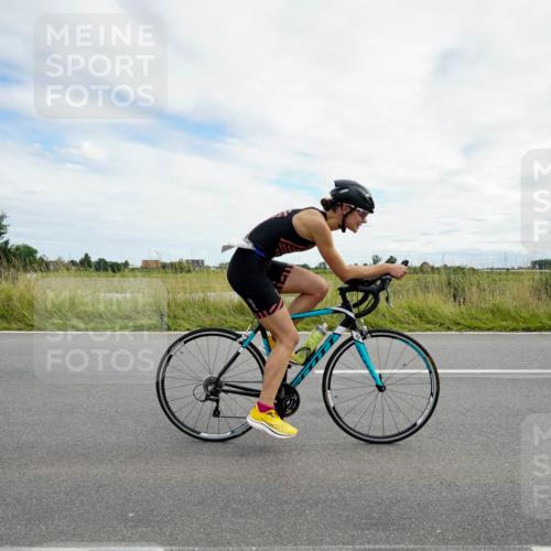 31.08.2025 - Elbe Triathlon Hamburg Michael Burmester http://msf.ph/oto/8694848 31.08.2025 15:52:05 Radfahren  meine-sportfotos.de