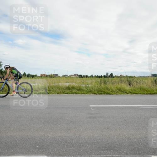 31.08.2025 - Elbe Triathlon Hamburg Michael Burmester http://msf.ph/oto/8694859 31.08.2025 15:52:50 Radfahren  meine-sportfotos.de