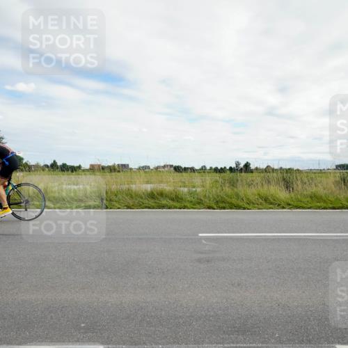 31.08.2025 - Elbe Triathlon Hamburg Michael Burmester http://msf.ph/oto/8694861 31.08.2025 15:54:00 Radfahren  meine-sportfotos.de