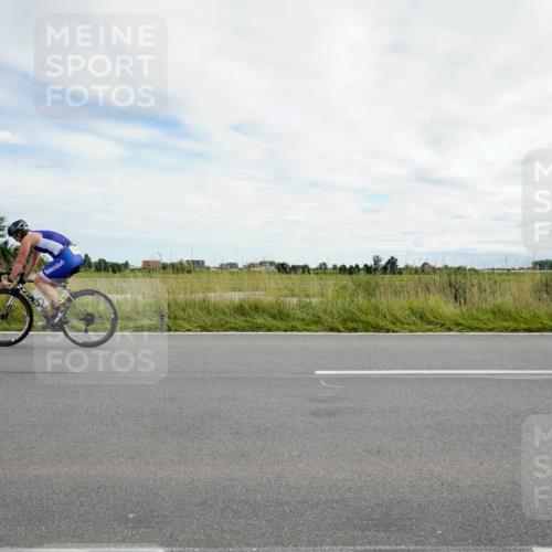 31.08.2025 - Elbe Triathlon Hamburg Michael Burmester http://msf.ph/oto/8694870 31.08.2025 15:54:52 Radfahren  meine-sportfotos.de
