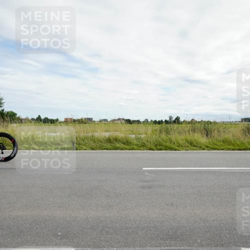 31.08.2025 - Elbe Triathlon Hamburg Michael Burmester http://msf.ph/oto/8694880 31.08.2025 15:56:22 Radfahren  meine-sportfotos.de