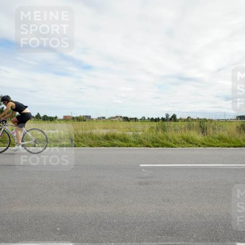 31.08.2025 - Elbe Triathlon Hamburg Michael Burmester http://msf.ph/oto/8694890 31.08.2025 15:57:13 Radfahren  meine-sportfotos.de