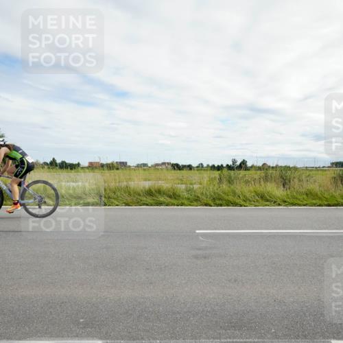 31.08.2025 - Elbe Triathlon Hamburg Michael Burmester http://msf.ph/oto/8694891 31.08.2025 15:57:18 Radfahren  meine-sportfotos.de