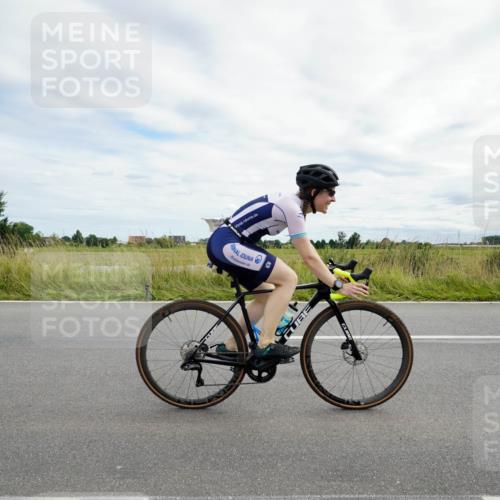 31.08.2025 - Elbe Triathlon Hamburg Michael Burmester http://msf.ph/oto/8694903 31.08.2025 15:59:08 Radfahren  meine-sportfotos.de