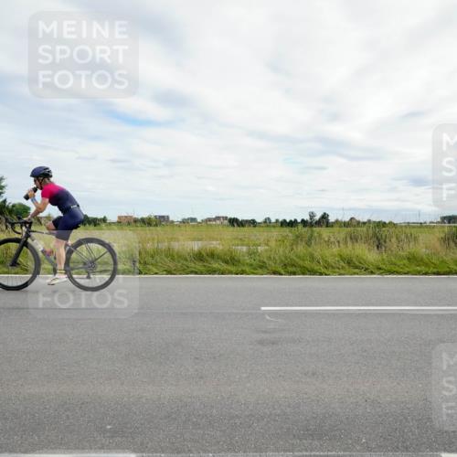 31.08.2025 - Elbe Triathlon Hamburg Michael Burmester http://msf.ph/oto/8694906 31.08.2025 15:59:32 Radfahren  meine-sportfotos.de