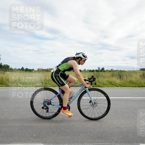 31.08.2025 - Elbe Triathlon Hamburg Michael Burmester http://msf.ph/oto/8694909 31.08.2025 15:59:48 Radfahren  meine-sportfotos.de