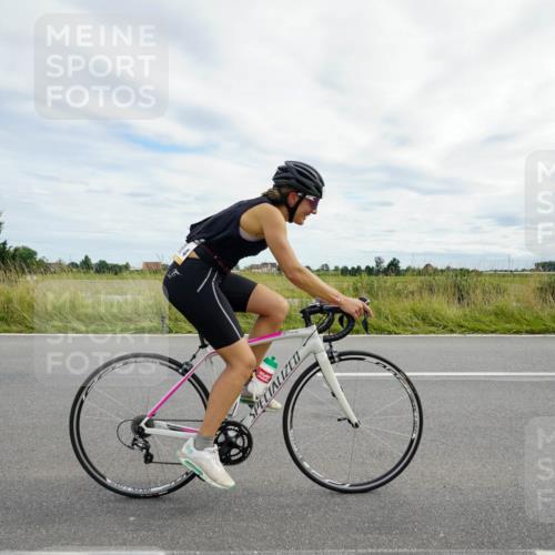 31.08.2025 - Elbe Triathlon Hamburg Michael Burmester http://msf.ph/oto/8694912 31.08.2025 15:59:51 Radfahren  meine-sportfotos.de