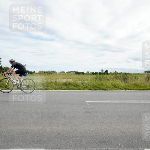 31.08.2025 - Elbe Triathlon Hamburg Michael Burmester http://msf.ph/oto/8694919 31.08.2025 16:00:44 Radfahren  meine-sportfotos.de