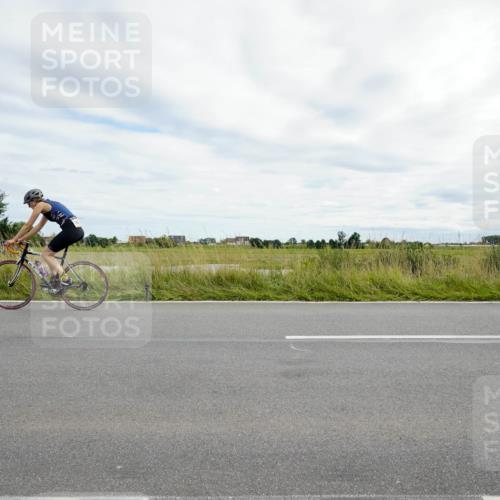 31.08.2025 - Elbe Triathlon Hamburg Michael Burmester http://msf.ph/oto/8694928 31.08.2025 16:02:04 Radfahren  meine-sportfotos.de