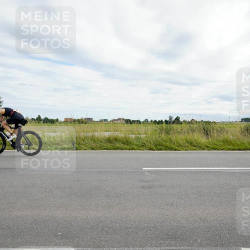 31.08.2025 - Elbe Triathlon Hamburg Michael Burmester http://msf.ph/oto/8694935 31.08.2025 16:02:39 Radfahren  meine-sportfotos.de
