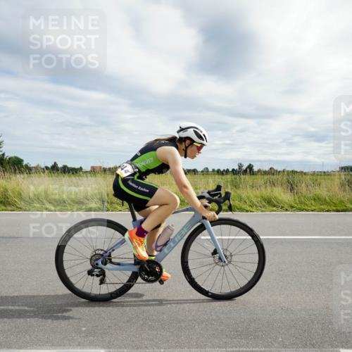 31.08.2025 - Elbe Triathlon Hamburg Michael Burmester http://msf.ph/oto/8694947 31.08.2025 16:04:22 Radfahren  meine-sportfotos.de