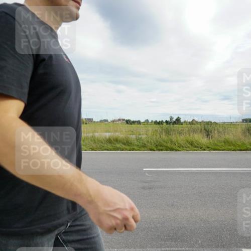 31.08.2025 - Elbe Triathlon Hamburg Michael Burmester http://msf.ph/oto/8694967 31.08.2025 16:06:58 Radfahren  meine-sportfotos.de