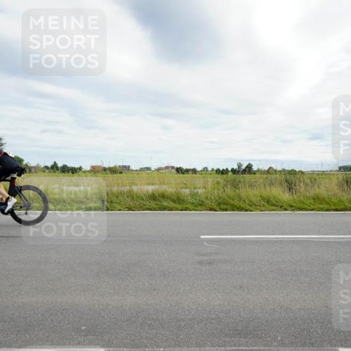 31.08.2025 - Elbe Triathlon Hamburg Michael Burmester http://msf.ph/oto/8694971 31.08.2025 16:07:07 Radfahren  meine-sportfotos.de