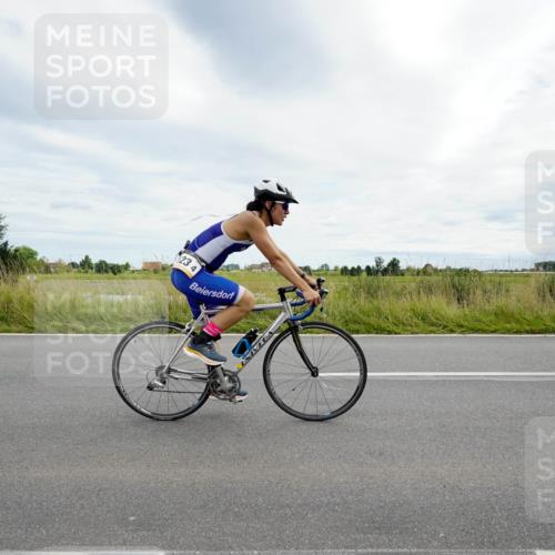 31.08.2025 - Elbe Triathlon Hamburg Michael Burmester http://msf.ph/oto/8694981 31.08.2025 16:08:00 Radfahren  meine-sportfotos.de