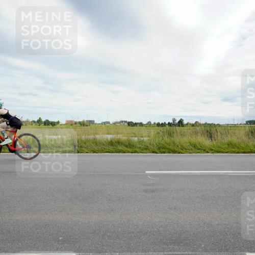 31.08.2025 - Elbe Triathlon Hamburg Michael Burmester http://msf.ph/oto/8694984 31.08.2025 16:08:36 Radfahren  meine-sportfotos.de
