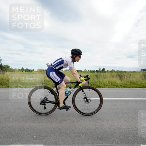 31.08.2025 - Elbe Triathlon Hamburg Michael Burmester http://msf.ph/oto/8694987 31.08.2025 16:08:46 Radfahren  meine-sportfotos.de